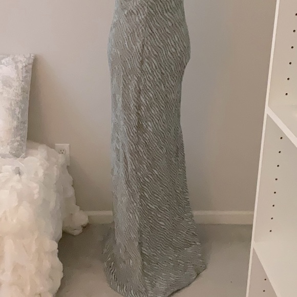 Carmen Mac Valvo designer full length evening/prom  gown - Picture 5 of 7